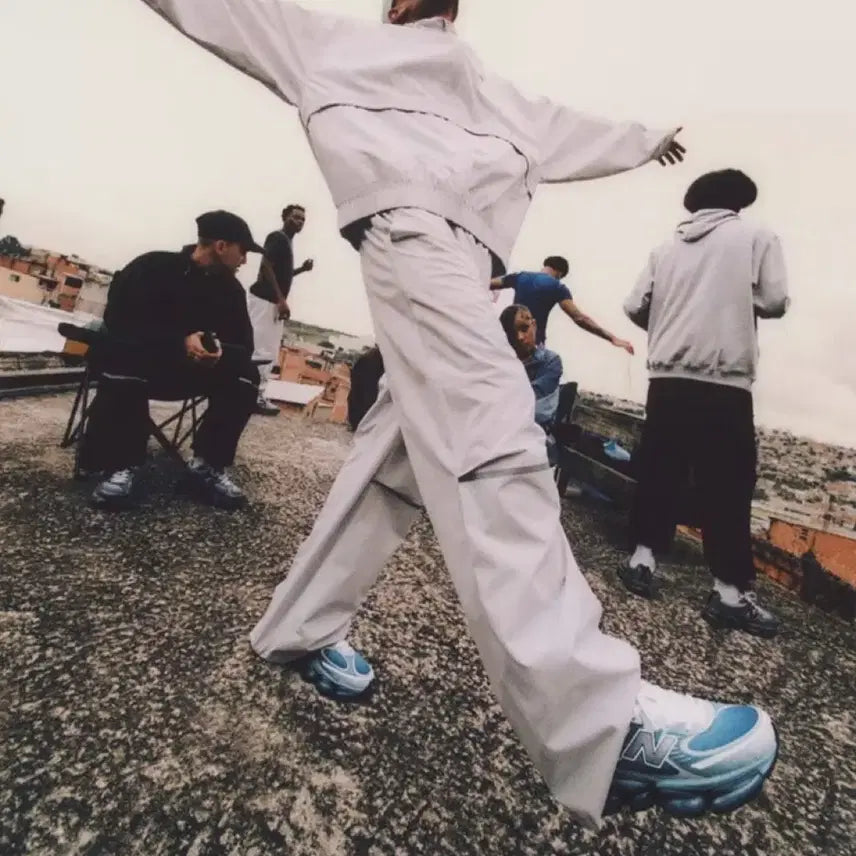 [BUNJANG] New Balance 2000 Apprize Sneakers (Size 240) / 뉴발란스 2000 앱졸브 240 나이키 살로몬 아식스 온러닝 뉴발240
