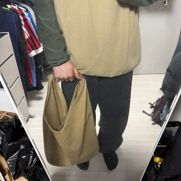 [BUNJANG] Capital Tote Bag / 캐피탈 토트백