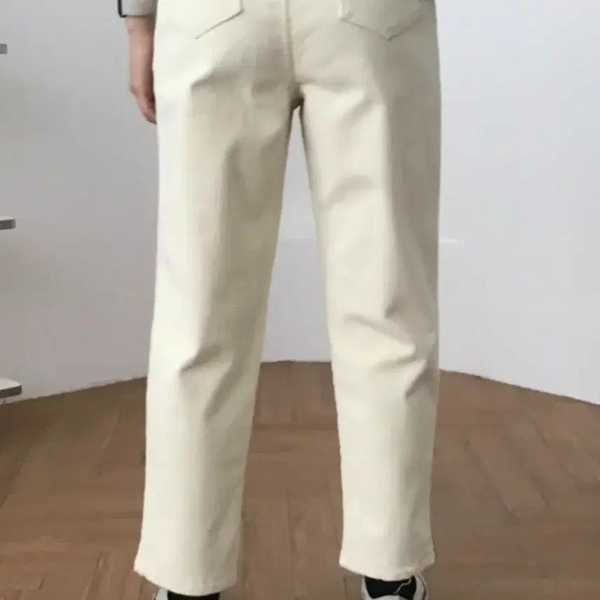 [BUNJANG] Ivory Corduroy L Size Pants / 아이보리 색상의 코듀로이 L 배기핏 바지입니다허리 밴딩으로 하