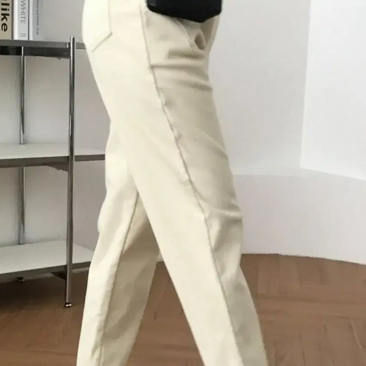[BUNJANG] Ivory Corduroy L Size Pants / 아이보리 색상의 코듀로이 L 배기핏 바지입니다허리 밴딩으로 하