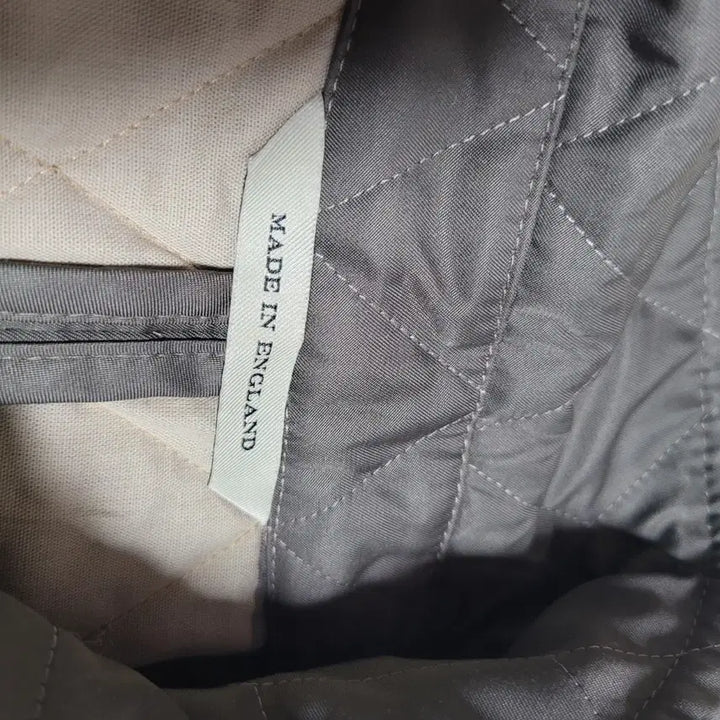 [BUNJANG] Burberry Quilted Jacket - Women's / 버버리 매장판 퀼팅 자켓  여성용