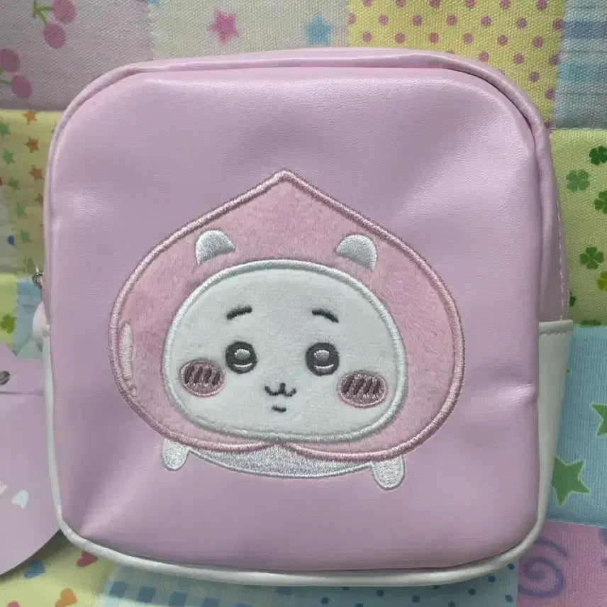 [BUNJANG] Munjakgwi Chiikawa Peach Square Pouch / (파격할인)먼작귀 복숭아 피치 스퀘어 파우치 치이카와 우사기 하치와레