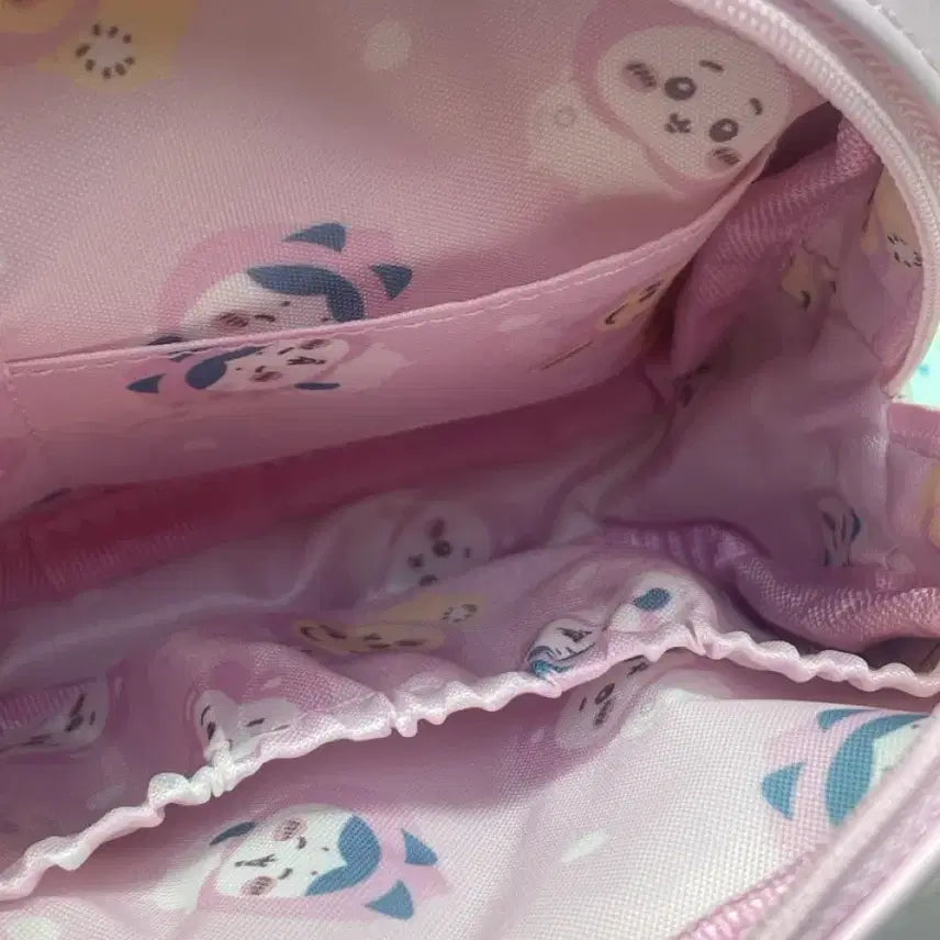 [BUNJANG] Munjakgwi Chiikawa Peach Square Pouch / (파격할인)먼작귀 복숭아 피치 스퀘어 파우치 치이카와 우사기 하치와레