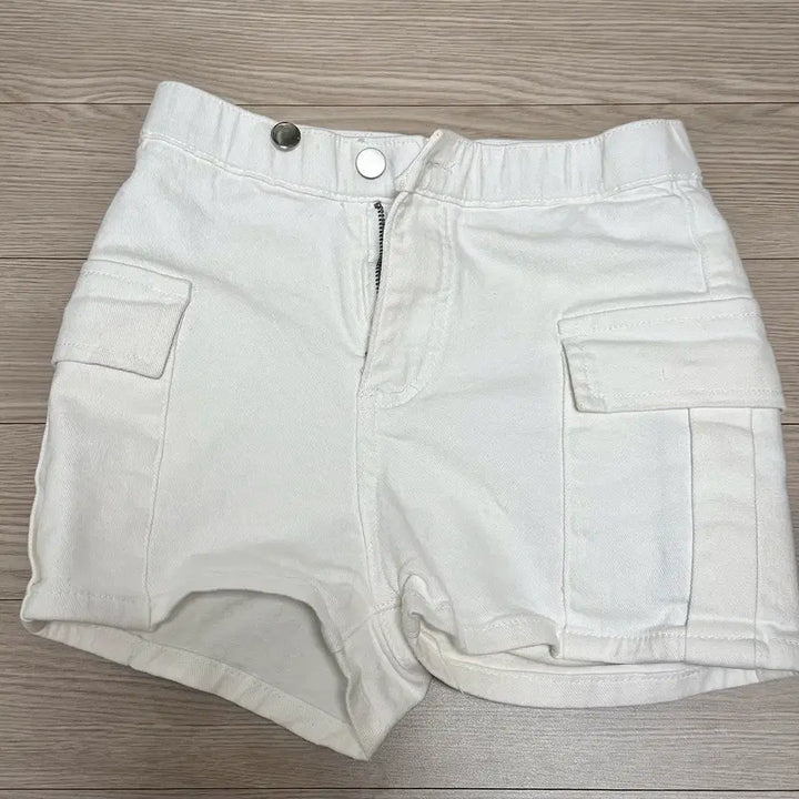 [BUNJANG] Ablie Ivory Hip-Enhancing Shorts / 에이블리 골반뽕 반바지 ( 아이보리 )