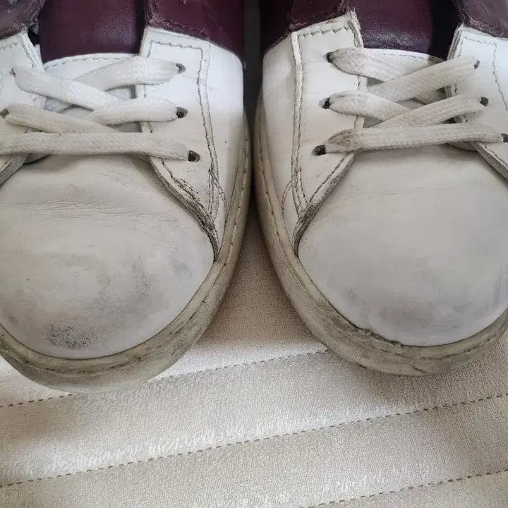 [BUNJANG] Valentino Garavani Rockstud Sneakers (Size 270) / 발렌티노 락스터드 가라바니 스니커즈 270