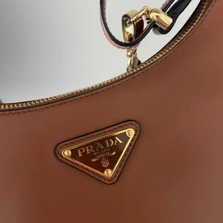 [BUNJANG] Prada Arke / 프라다 아르케 상태짱좋음