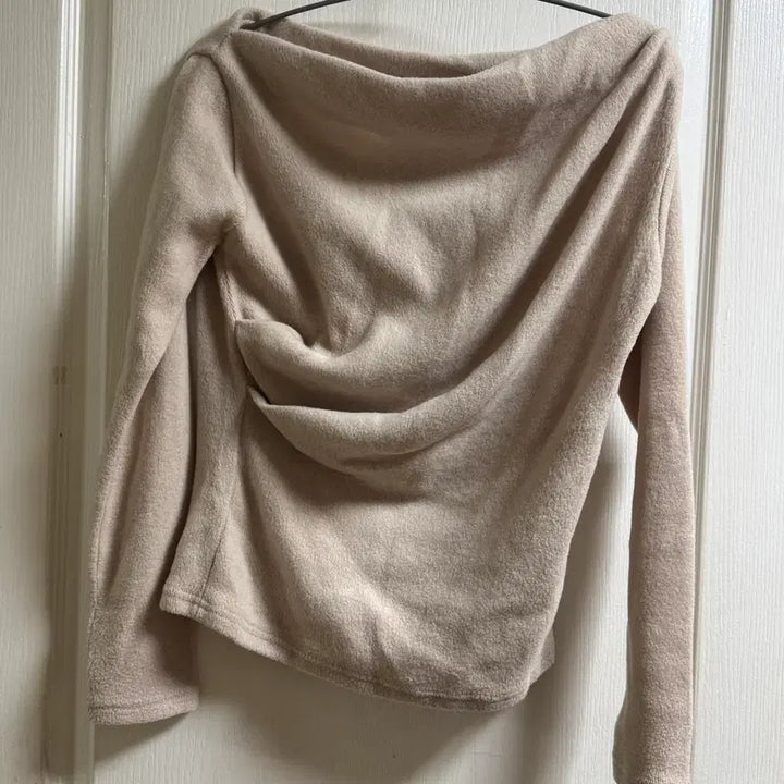 [BUNJANG] Off-Shoulder Drape Blouse / 겉기모 셔링 드레이프 오프숄더 티셔츠