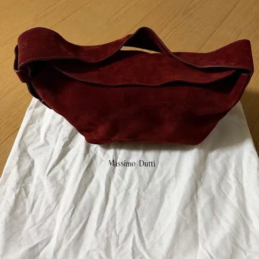 [BUNJANG] Massimo Dutti Shoulder Bag - Bordeaux / 마시모두띠 스플릿 스웨이드 레더 숄더 백 보르도