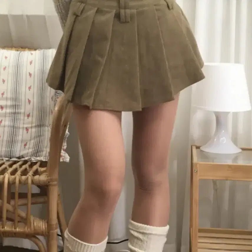 [BUNJANG] Corduroy Pleated Mini Skirt / 코듀로이 플리츠 스커트