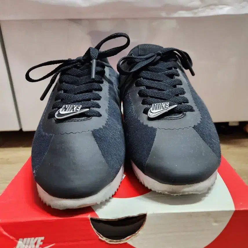 [BUNJANG] Nike Classic Cortez Fleece Sneakers (255) / 나이키 클래식 코르테즈 플리스 255