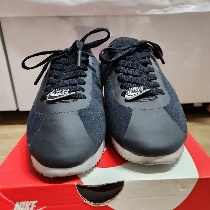 [BUNJANG] Nike Classic Cortez Fleece Sneakers (255) / 나이키 클래식 코르테즈 플리스 255