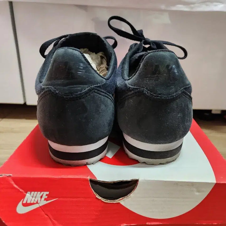 [BUNJANG] Nike Classic Cortez Fleece Sneakers (255) / 나이키 클래식 코르테즈 플리스 255