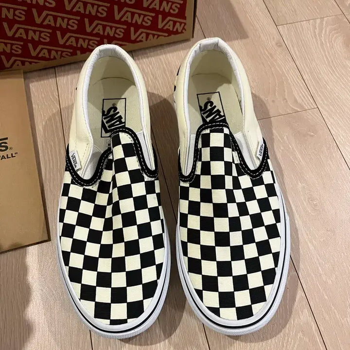[BUNJANG] Vans Checkerboard Slip-on Sneakers / 반스 체커보드 슬립온 새상품 박스포함