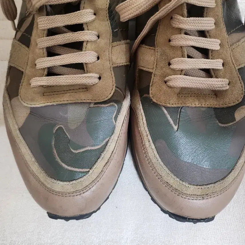[BUNJANG] Valentino Camo Rockstud Sneakers (Size 265) / 발렌티노 카모 락스터드 스니커즈 265