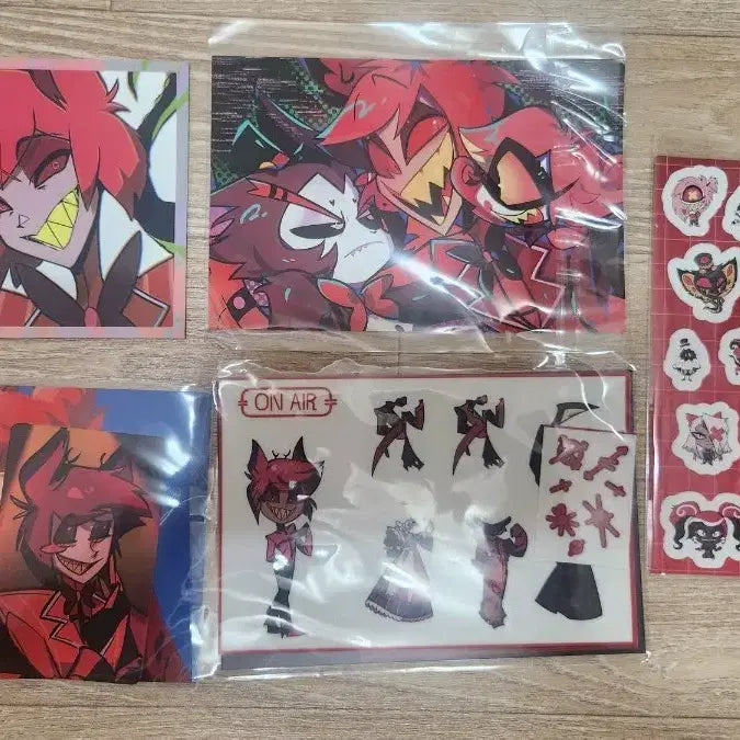 [BUNJANG] Hazbin Hotel Alastor Unofficial Goods Bundle Set / 해즈빈 호텔 알래스터 비공굿 엽서 포카 스티커 판매