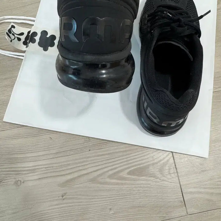 [SOLD OUT] 나이키 에어맥스 2013 블랙 260
