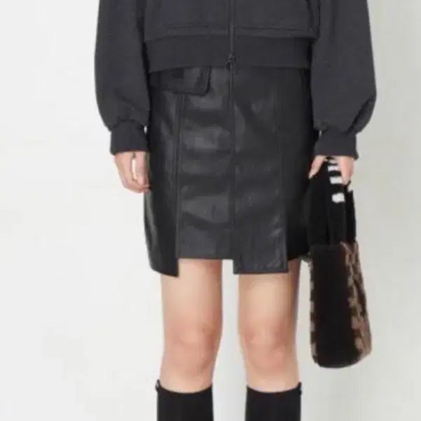 [BUNJANG] Lucky Chouette Big Collar Zipper Jumper / 럭키슈에뜨 빅카라 지퍼 점퍼