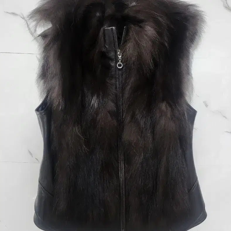 [BUNJANG] Kasibady Fox Fur Leather Vest / 새상품 천연양가죽 여우 털  퍼 베스트 통통 66까지 맞아요