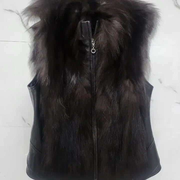 [BUNJANG] Kasibady Fox Fur Leather Vest / 새상품 천연양가죽 여우 털  퍼 베스트 통통 66까지 맞아요