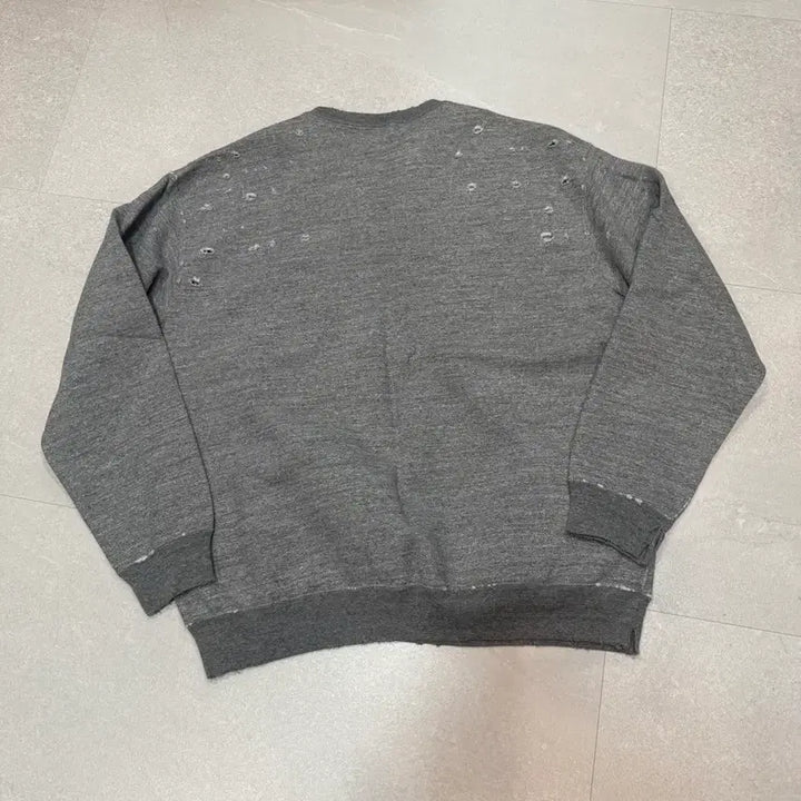 [BUNJANG] Unused Damage Sweatshirt 3 / 언유즈드 데미지 스웻셔츠 3
