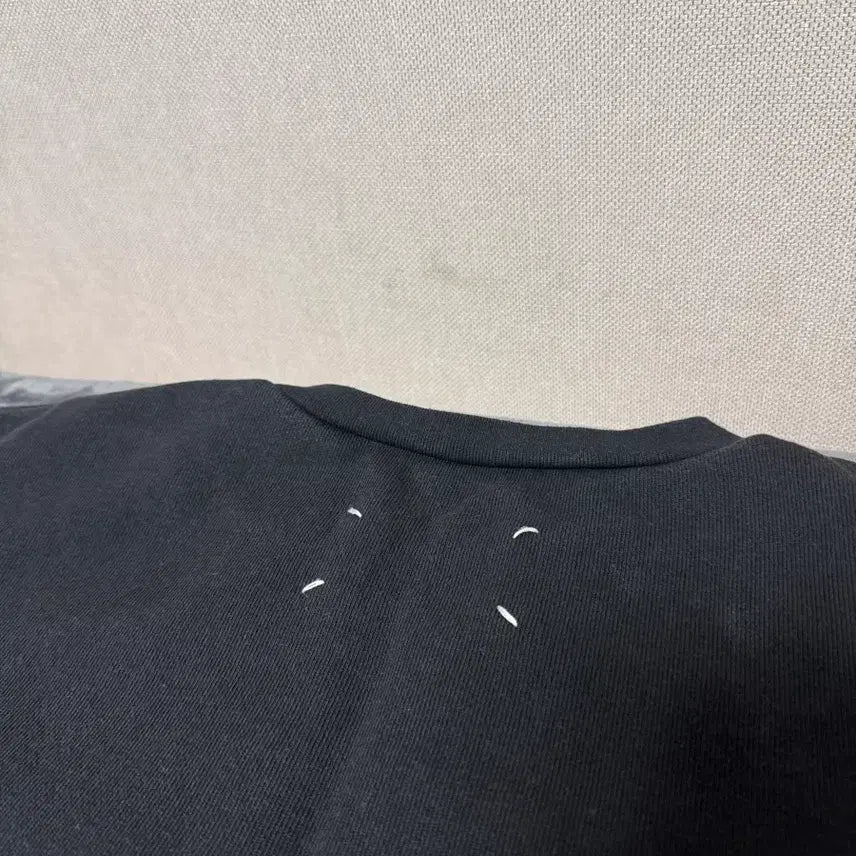 [BUNJANG] Maison Margiela Reverse Logo Stitch Sweatshirt / [정품/52]메종마르지엘라 리버스로고 스티치 맨투맨