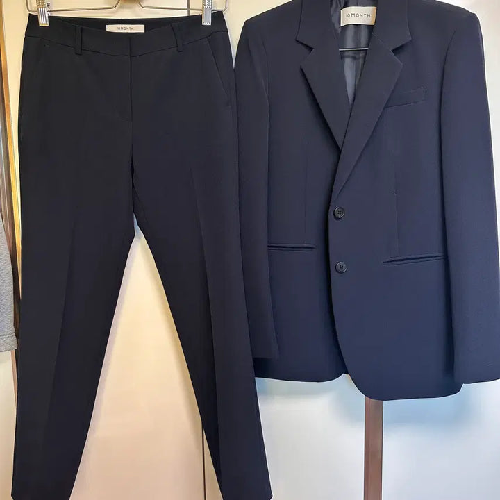 [BUNJANG] 10MONTH Slim Fit Navy Slacks Set / [10MONTH]텐먼스 슬림핏 슬랙스 셋업 네이비
