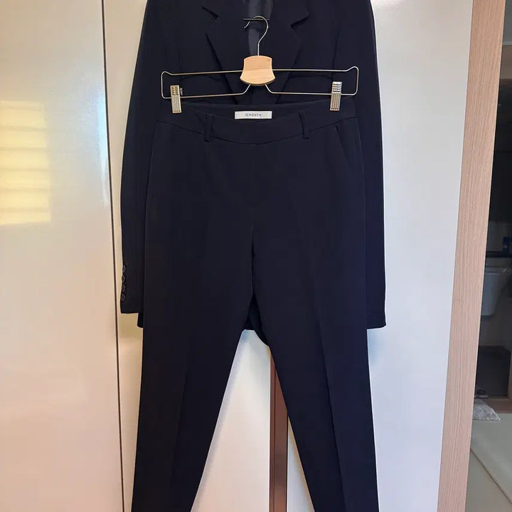 [BUNJANG] 10MONTH Slim Fit Navy Slacks Set / [10MONTH]텐먼스 슬림핏 슬랙스 셋업 네이비