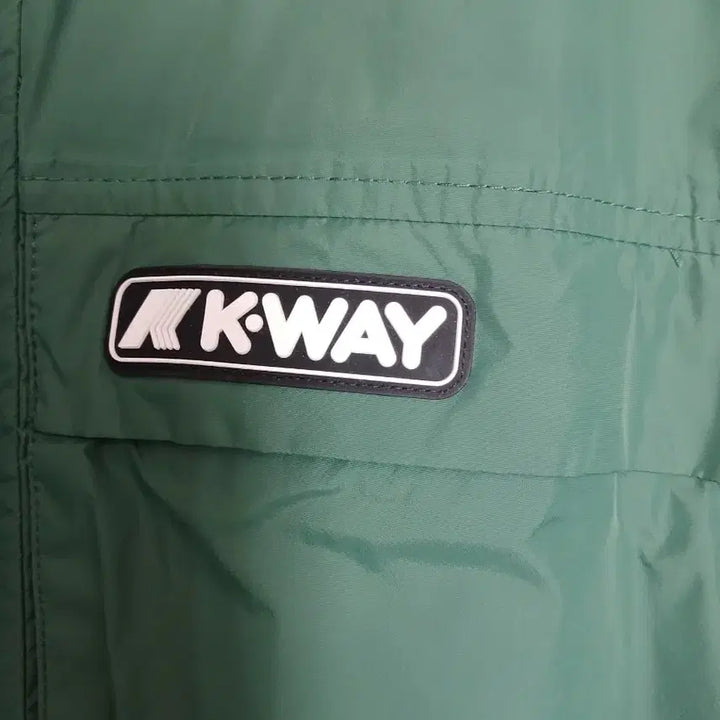 [BUNJANG] Cawve Windbreaker Green 100 / 까웨 방수 윈드브레이커 그린 100