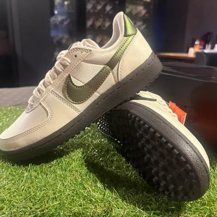 [SOLD OUT] [새상품/240] 나이키 필드제네럴