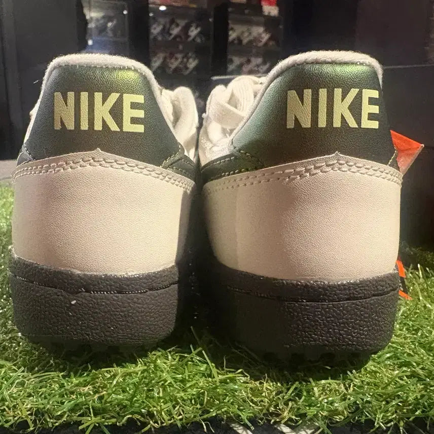 [SOLD OUT] [새상품/240] 나이키 필드제네럴