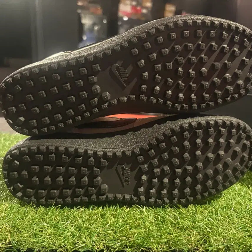 [SOLD OUT] [새상품/240] 나이키 필드제네럴