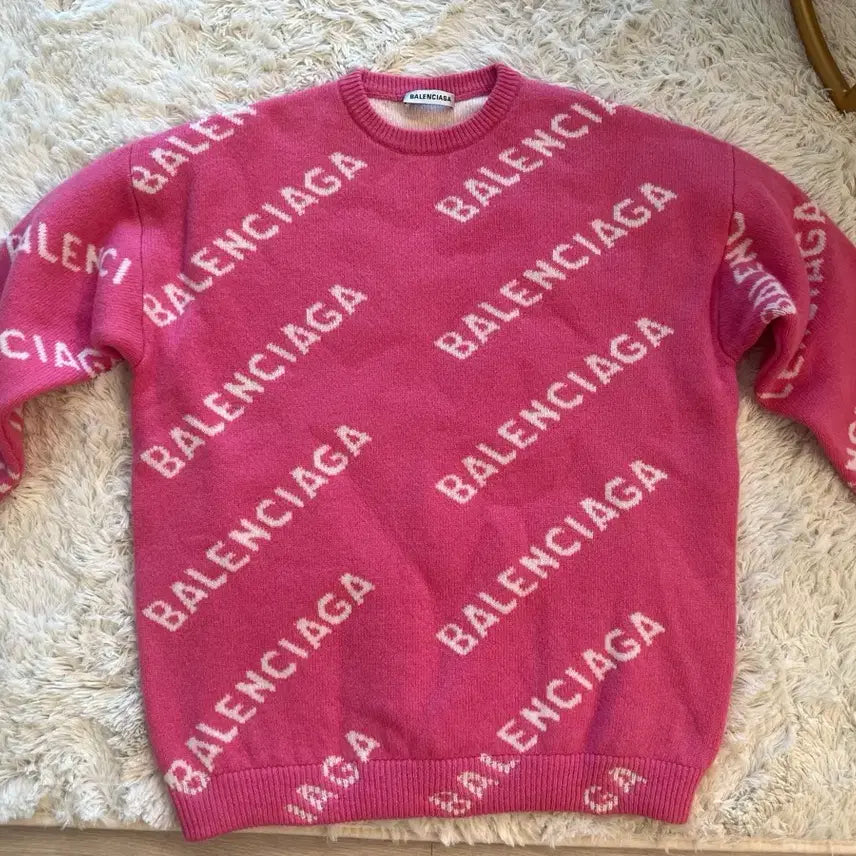 [BUNJANG] Balenciaga Pink Logo Knit XS / 발렌시아가 핑크 로고 니트 xs 새제품