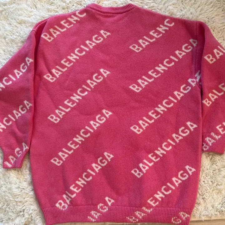[BUNJANG] Balenciaga Pink Logo Knit XS / 발렌시아가 핑크 로고 니트 xs 새제품