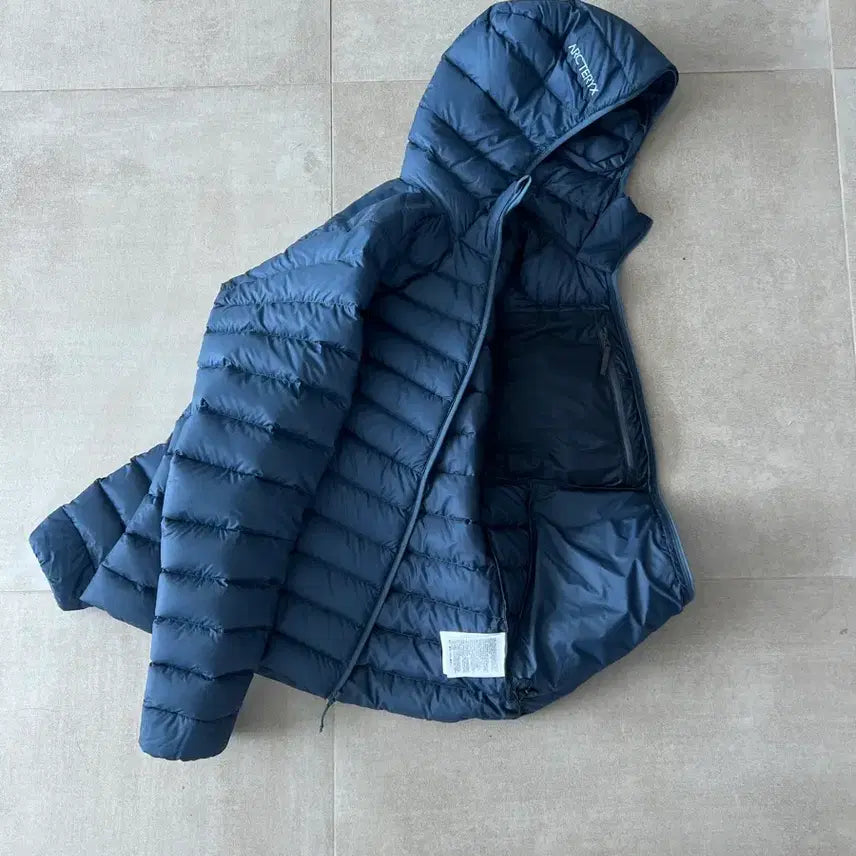 [BUNJANG] Arc'teryx Cerium Hoody (Women's) / [s] 여성용 아크테릭스 세륨후디