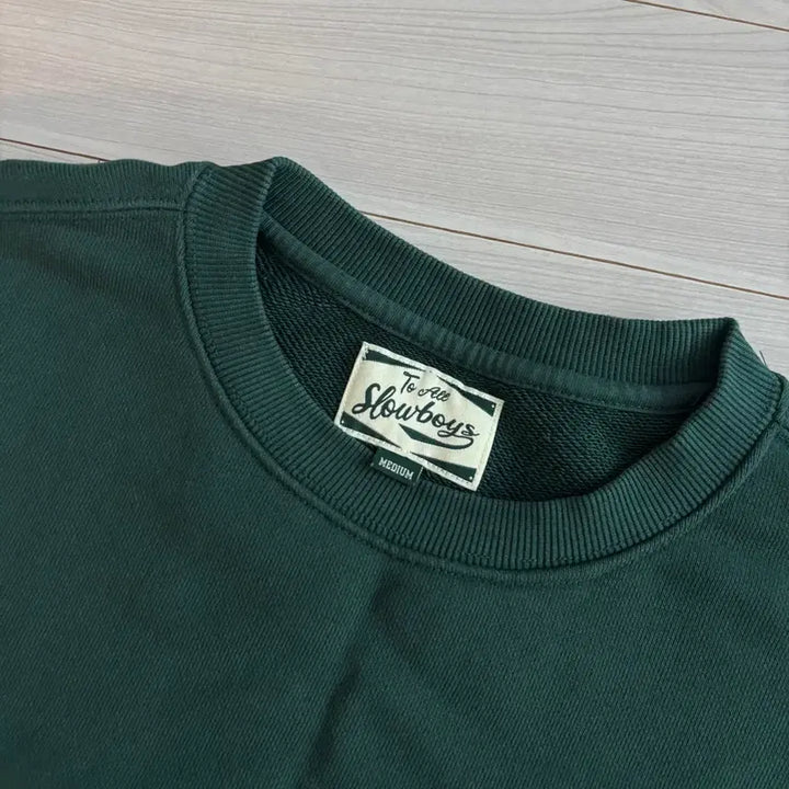 [BUNJANG] BeSlow M Size Sweatshirt / 비슬로우 맨투맨 m사이즈(105)