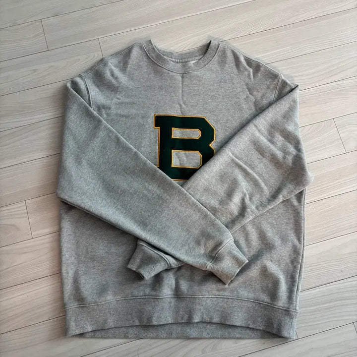 [BUNJANG] Beslow Sweatshirt (Size M) / 비슬로우 맨투맨 m사이즈(105)