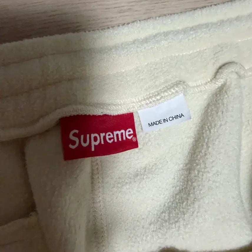 [BUNJANG] Supreme Polartec Pants Natural - 21FW / (L) 슈프림 폴라텍 팬츠 내츄럴 - 21FW