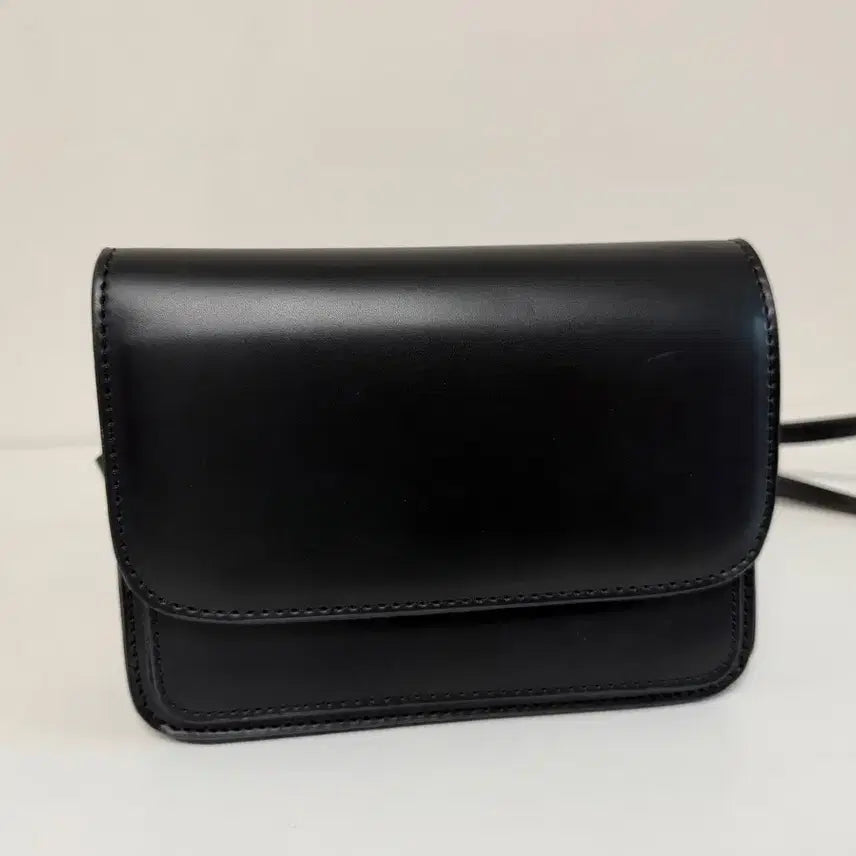 [BUNJANG] SOLOIST Black Mini Crossbody Bag / 솔로이스트 블랙 미니 백
