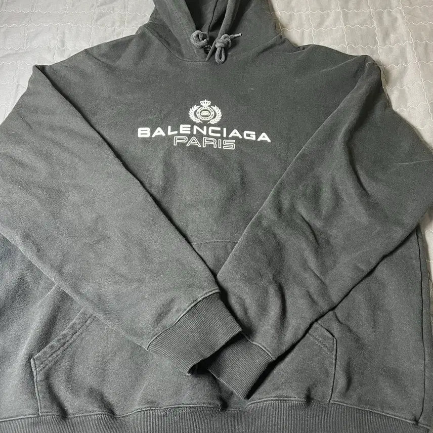 [BUNJANG] Balenciaga Laurel Paris Hoodie / [정품] 발렌시아가 월계수 bb로고 파리 후드티