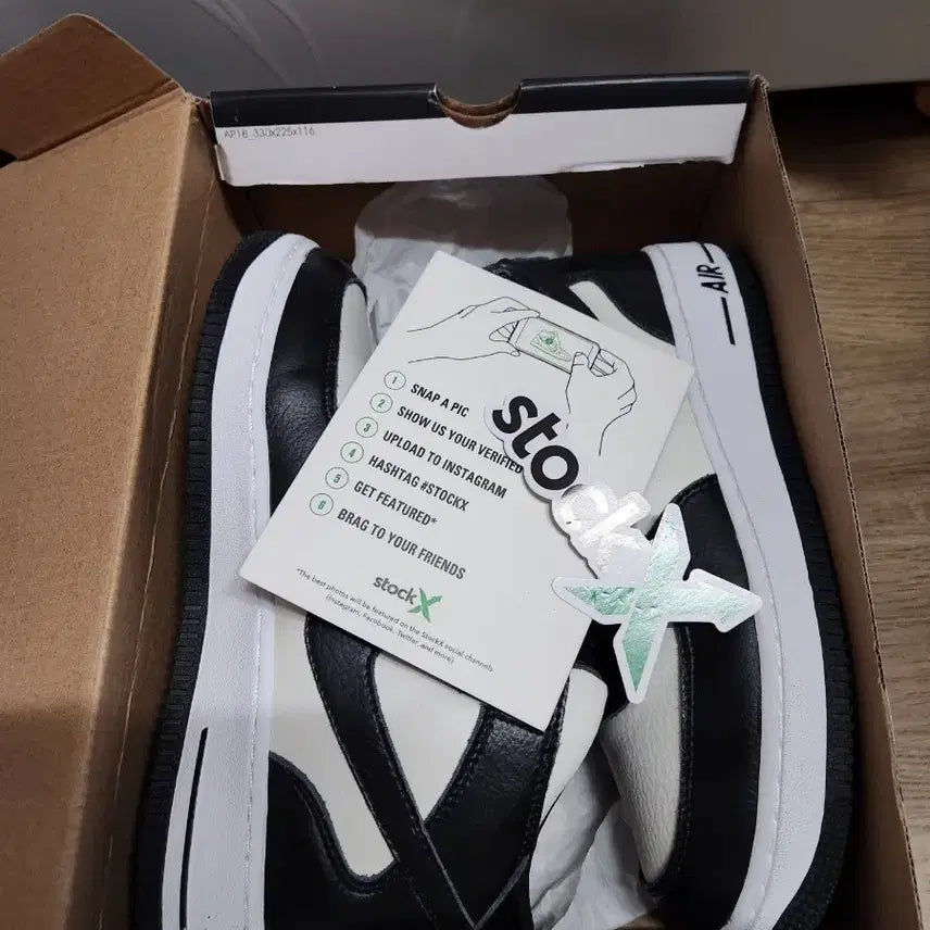 [BUNJANG] Nike x Stussy Air Force Mid SP Black and Light Bone Sneakers / 나이키 x 스투시 에어포스 미드 SP 블랙 앤 라이트 본 260