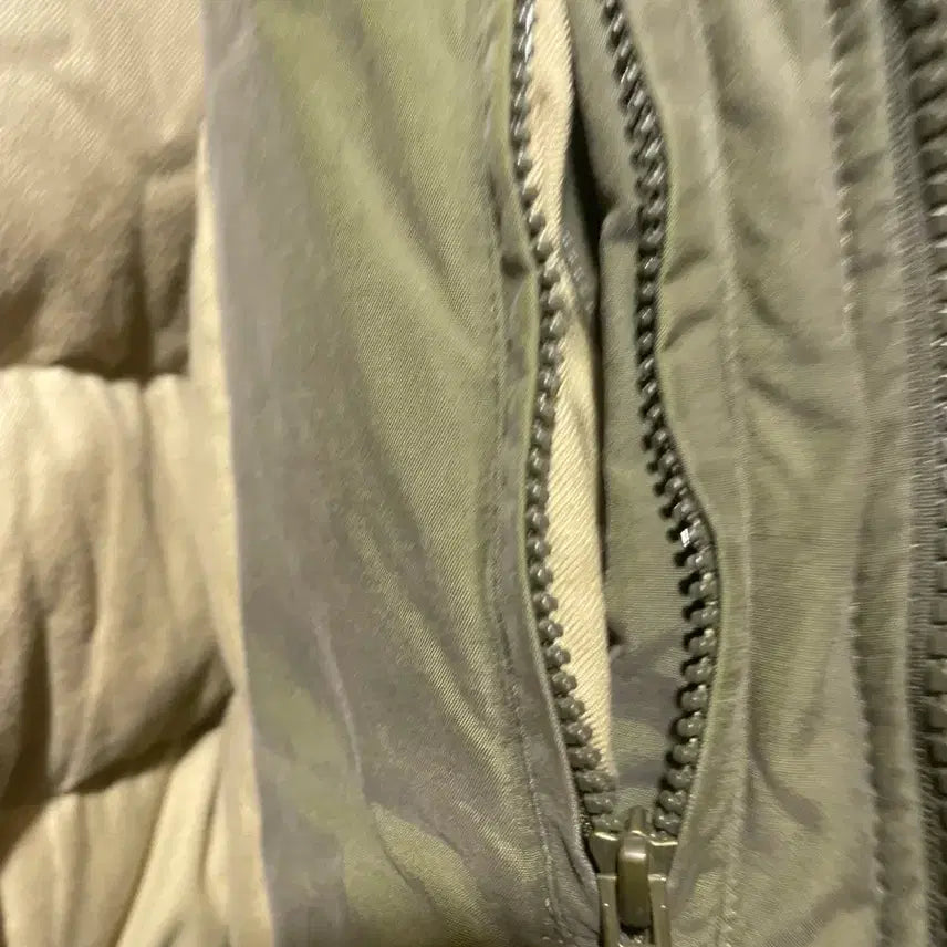 [BUNJANG] Polo Ralph Lauren Khaki Hooded Padded Jacket (Size L) / 폴로 랄프로렌 카키색 후드 패딩 자켓 L사이드 깨끗