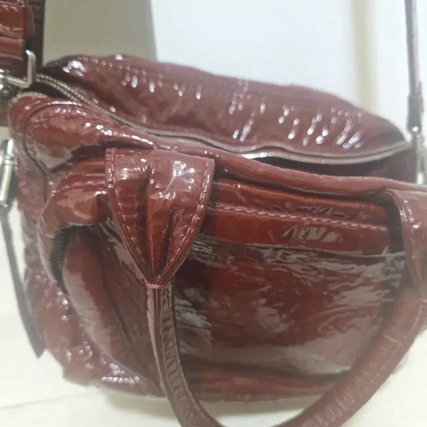 [BUNJANG] Prada Burgundy Patent Leather Shoulder Tote Bag / 프라다 정품ㅡ버건디 에나멜 숄더백 토트백
