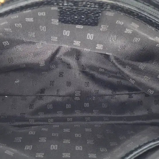 [BUNJANG] Shoulder Bag/Crossbody Bag / 닥스 스터드 장식 숄더백/크로스백