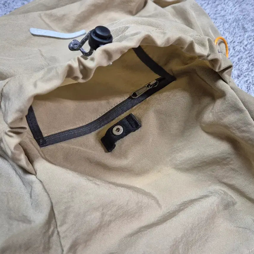 [BUNJANG] Rowrow Nylon String Backpack 750 / 로우로우 나일론 스트링 백팩 750