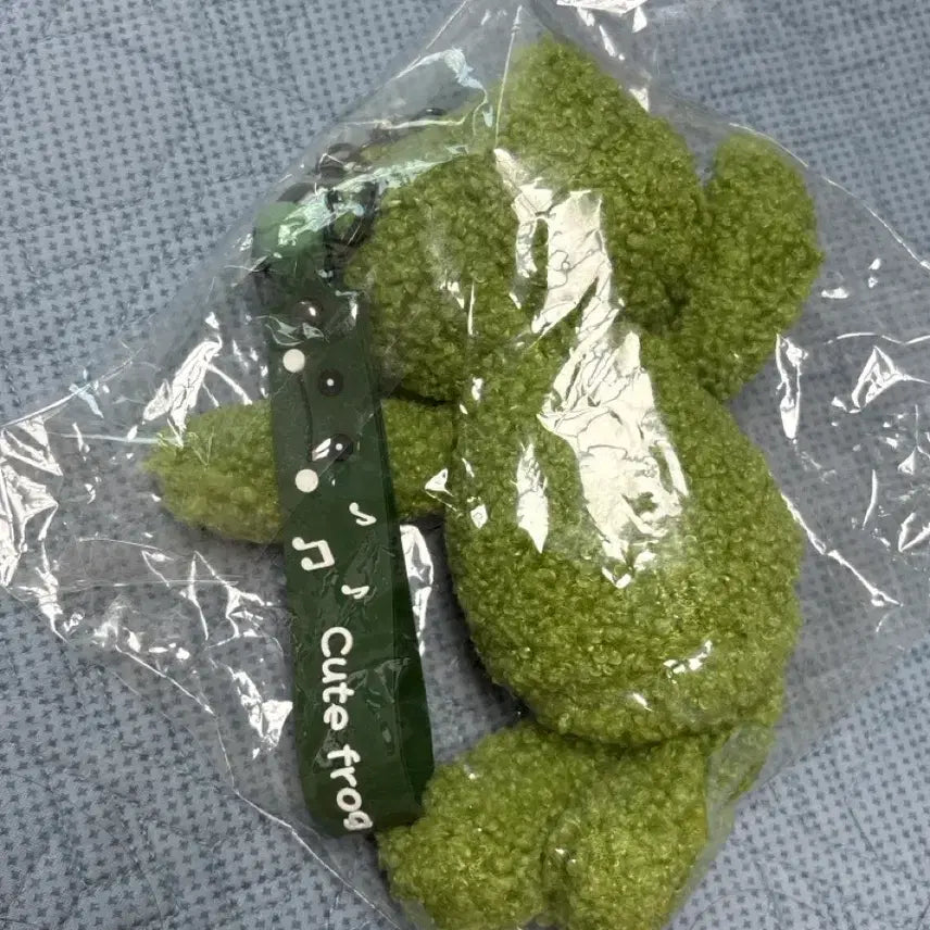 [BUNJANG] NewJeans Frog Doll / 뉴진스 개구리인형