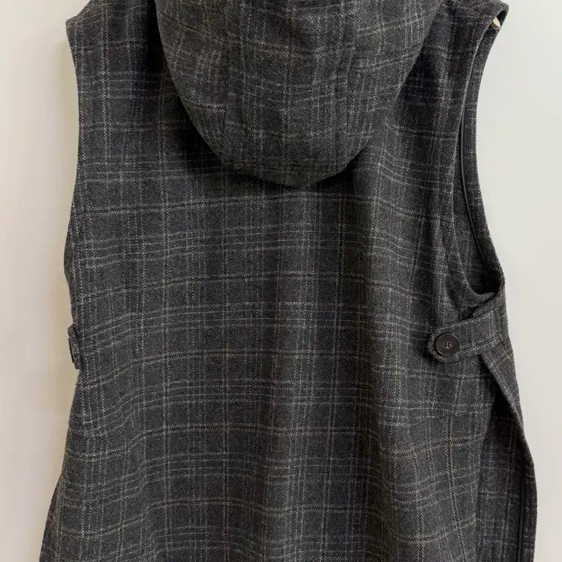 [BUNJANG] Edge Hood Vest Charcoal / 엣지 후드 조끼 S 차콜