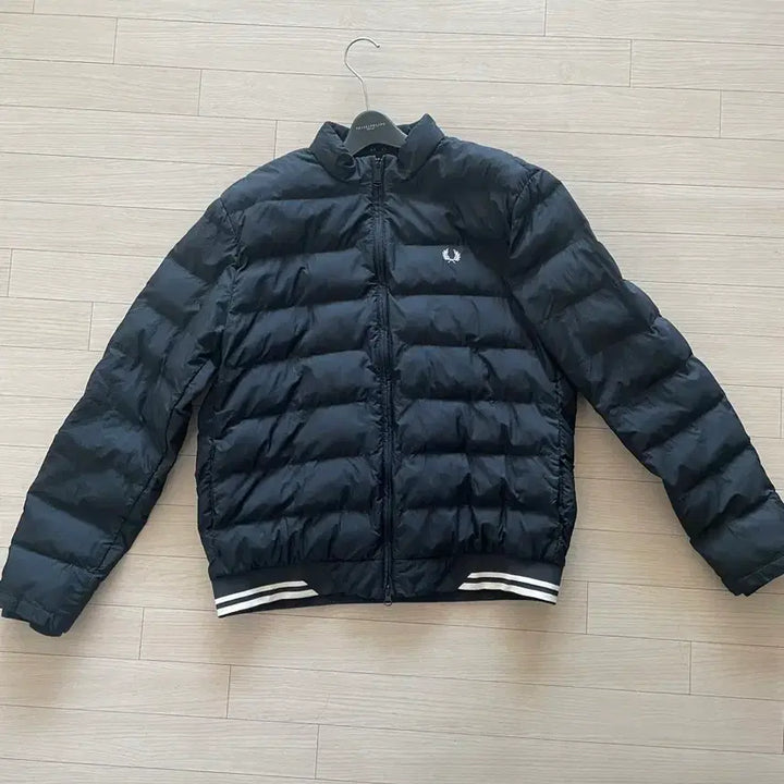 [BUNJANG] Fred Perry Padded Jacket - Size L / 프레드페리 패딩 L팔아요!! (100-105)