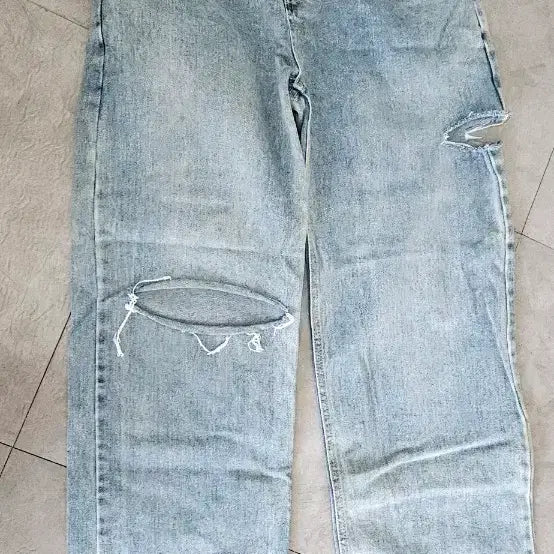 [BUNJANG] Denim Wide Ripped Jeans S / 연청 데님 와이드 찢청  팬츠 S