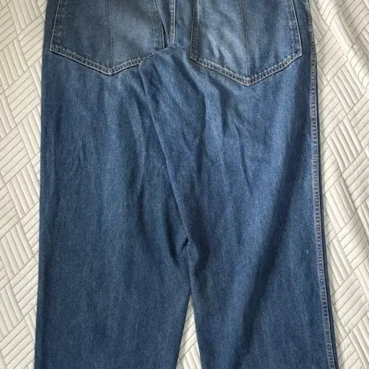 [BUNJANG] Kalkani Denim Jeans / 칼카니 청바지