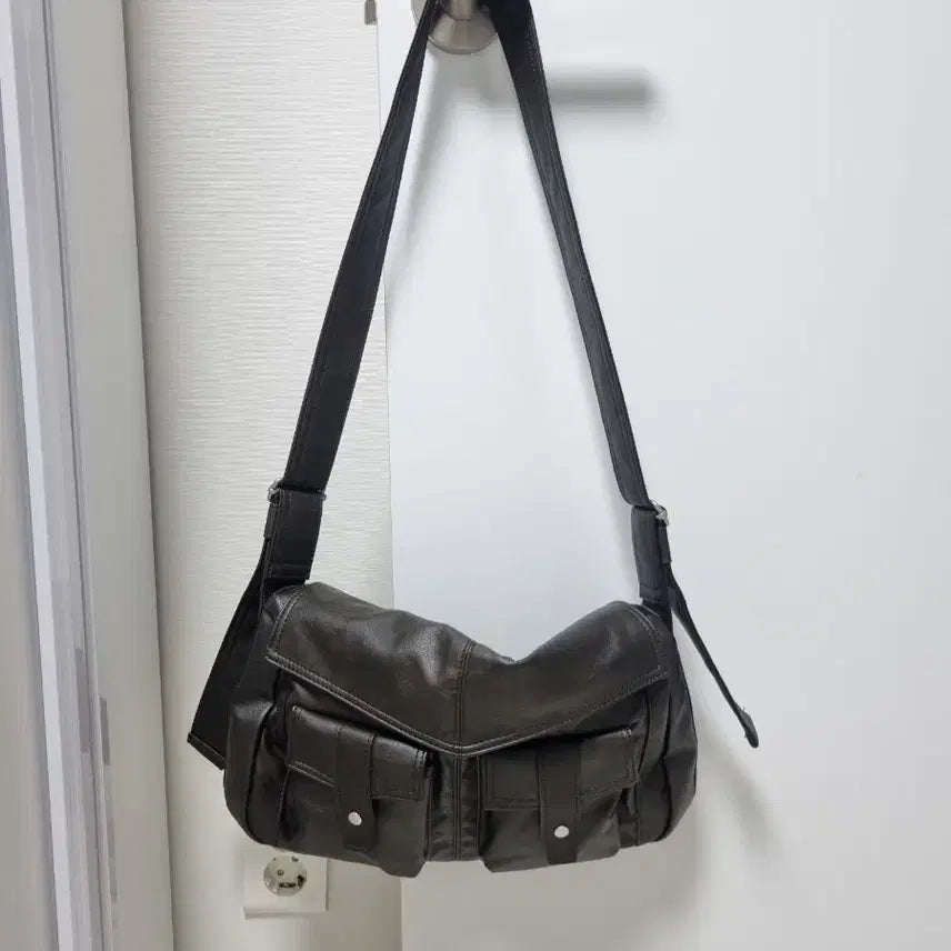 [SOLD OUT] 새상품) 비슬로우 카메라백 브라운